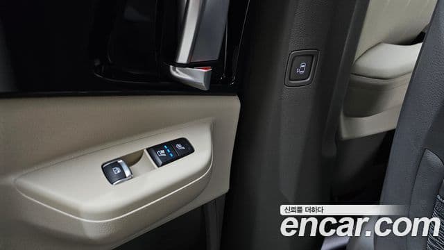 Kia Carnival 2024 — Şəkil 30/37