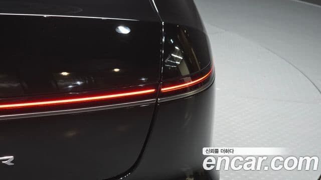 Hyundai Grandeur Hybrid 2023 — Photo 29/31