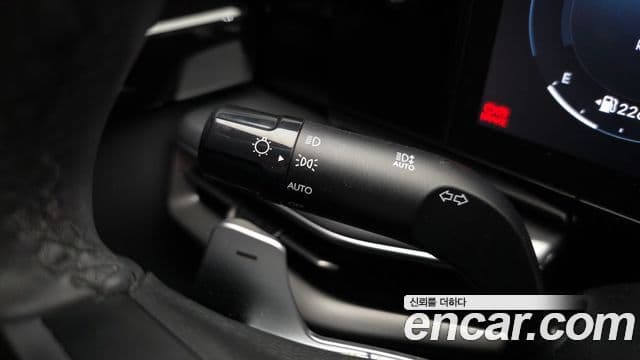 Hyundai Grandeur Hybrid 2023 — Photo 30/31