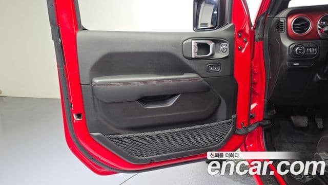 Jeep Gladiator 2022 — Photo 10/30
