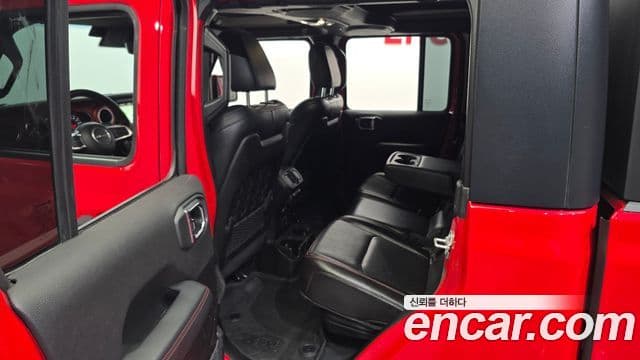 Jeep Gladiator 2022 — Photo 16/30