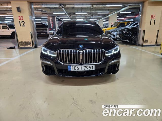 BMW 7 Series 2022 — Şəkil 2/20