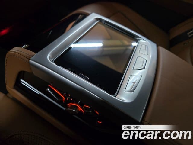 BMW 7 Series 2022 — Şəkil 15/20