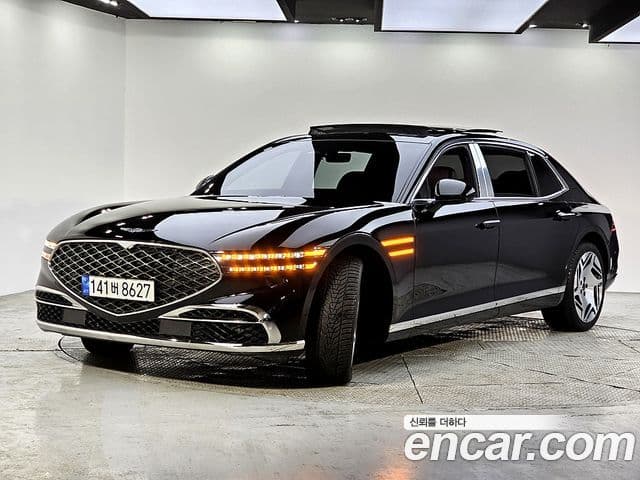 Genesis G90 2022 — Photo 8/20