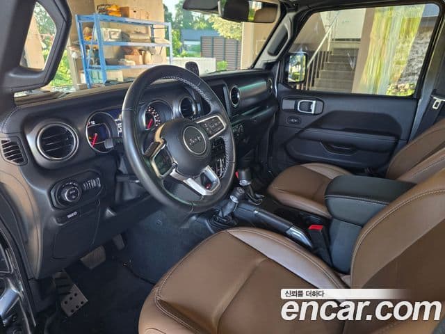 Jeep Gladiator 2021 — Şəkil 7/10