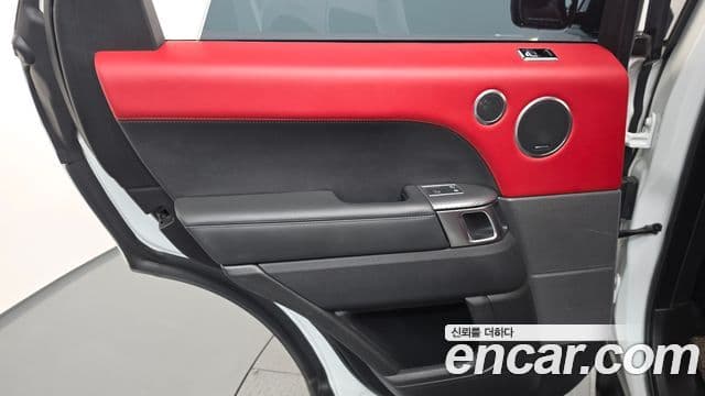 Land Rover Range Rover Sport 2019 — Şəkil 24/35