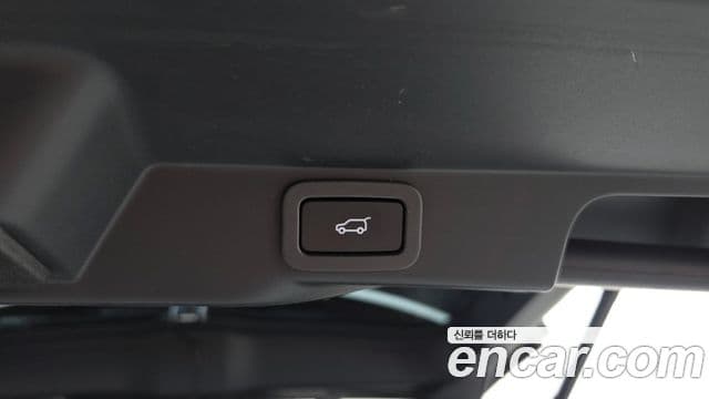Land Rover Range Rover Sport 2019 — Şəkil 32/35