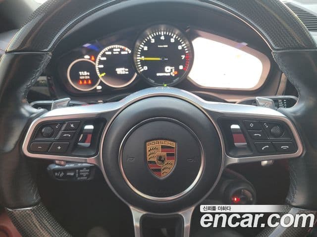 Porsche Cayenne 2022 — Photo 4/20