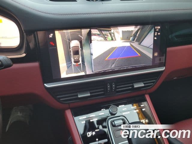 Porsche Cayenne 2022 — Photo 15/20