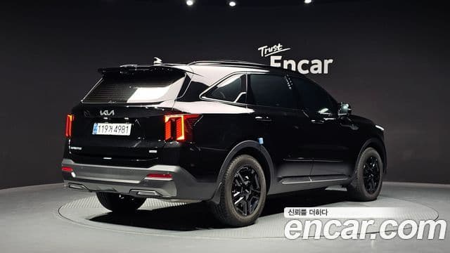 Kia Sorento 2024 — Фото 2/20