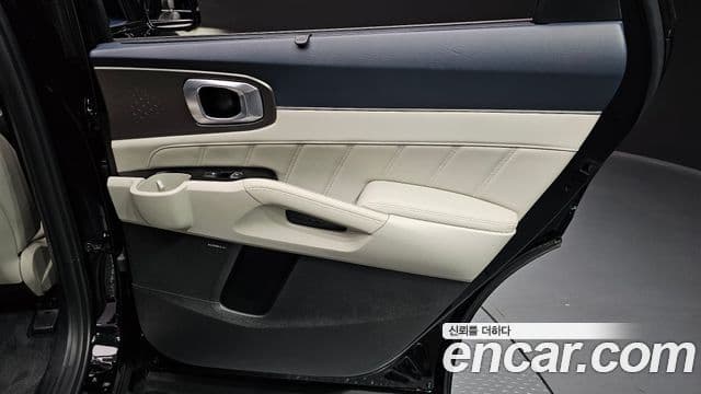 Kia Sorento 2024 — Photo 19/36