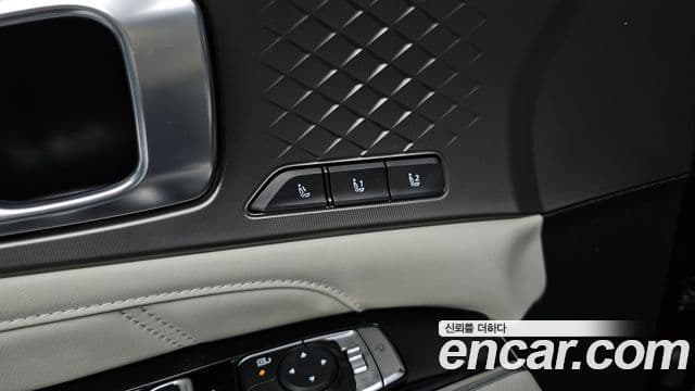 Kia Sorento 2024 — Photo 18/36