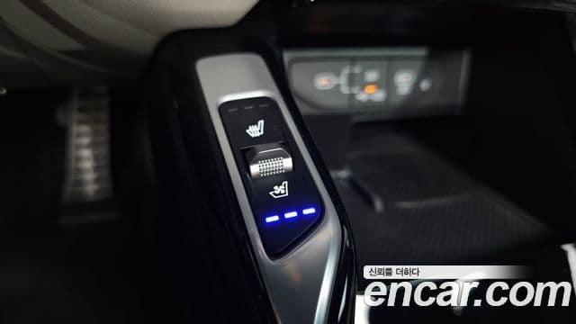 Kia Sorento 2024 — Photo 2/36