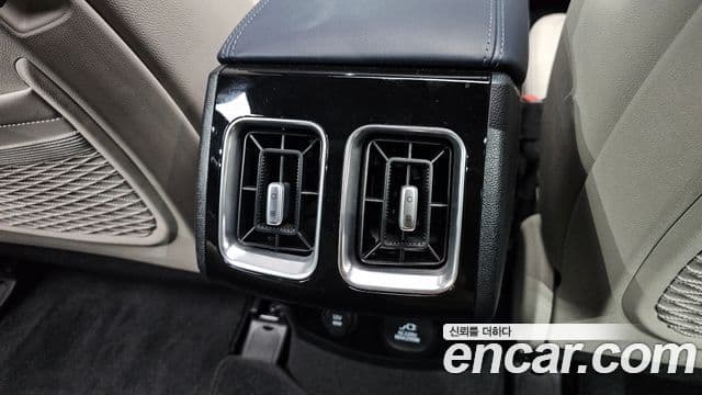 Kia Sorento 2024 — Photo 24/36