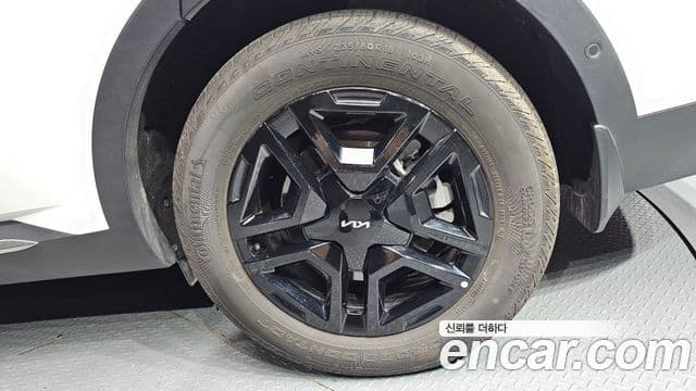 Kia Sorento 2024 — Şəkil 28/33