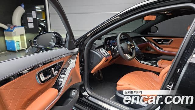 Mercedes-Benz S-Class 2025 — Фото 10/20