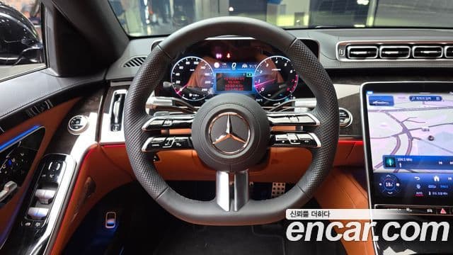 Mercedes-Benz S-Class 2025 — Фото 13/20