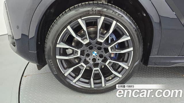 BMW X6 2024 — Photo 4/33