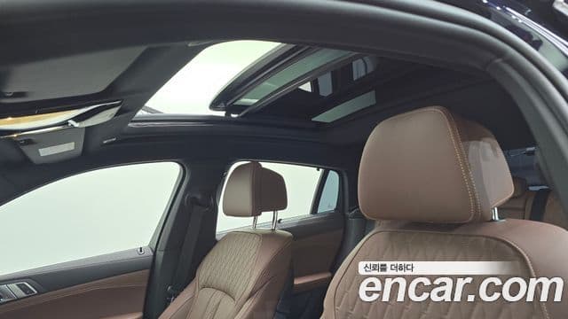 BMW X6 2024 — Photo 28/33
