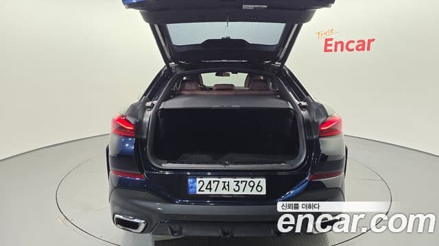 BMW X6 2024 — Photo 8/33
