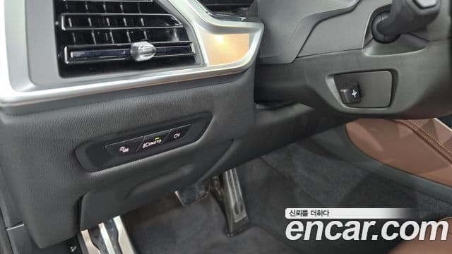 BMW X6 2024 — Photo 33/33