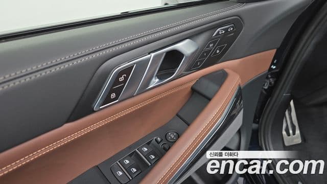 BMW X6 2024 — Photo 16/33