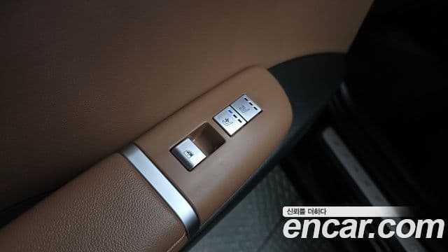 Hyundai Grandeur Hybrid 2023 — Şəkil 17/33