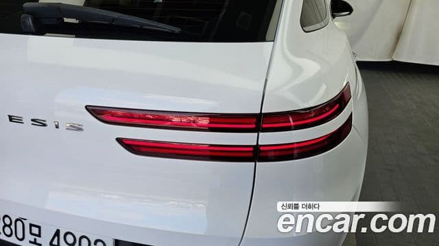 Genesis GV70 2021 — Şəkil 2/36