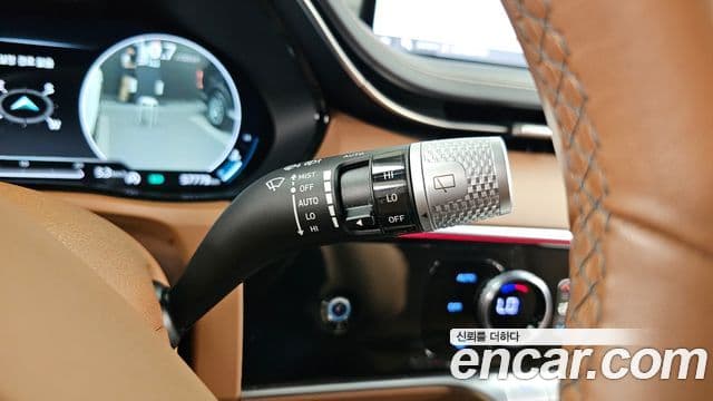 Genesis GV70 2021 — Şəkil 34/36