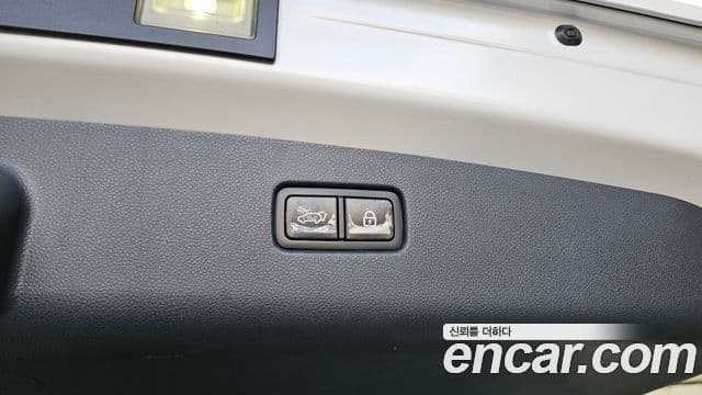 Genesis GV70 2021 — Şəkil 33/36