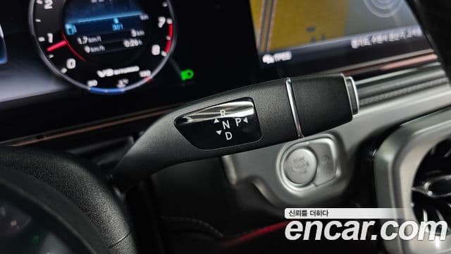 Mercedes-Benz G-Class 2019 — ფოტო 20/33