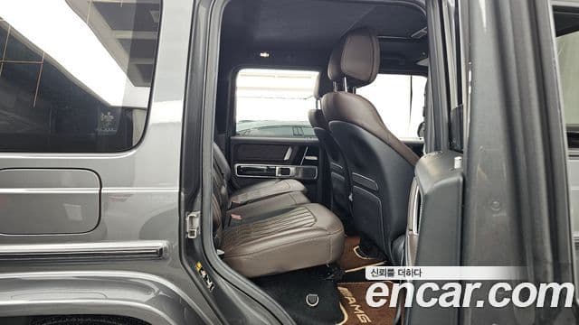 Mercedes-Benz G-Class 2019 — Şəkil 11/33
