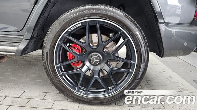 Mercedes-Benz G-Class 2019 — ფოტო 8/33