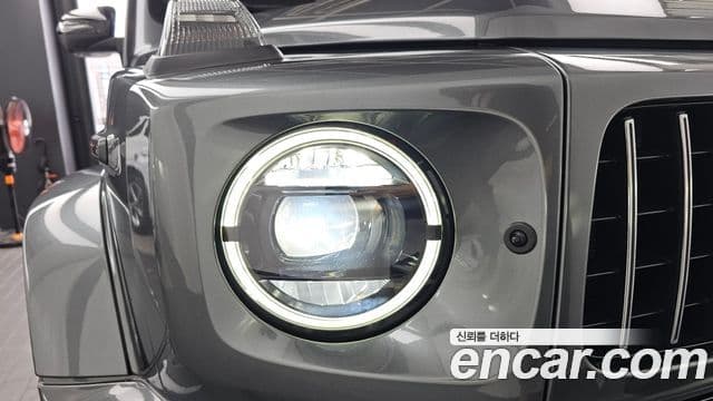 Mercedes-Benz G-Class 2019 — ფოტო 27/33