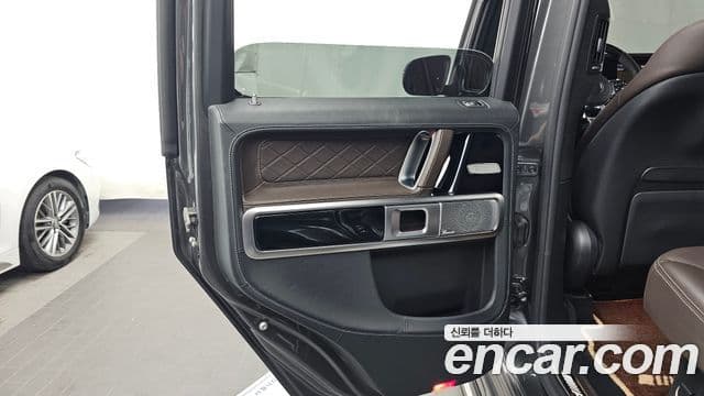 Mercedes-Benz G-Class 2019 — Şəkil 21/33