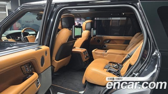 Land Rover Range Rover 2018 — ფოტო 14/20