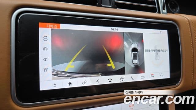 Land Rover Range Rover 2018 — ფოტო 16/20