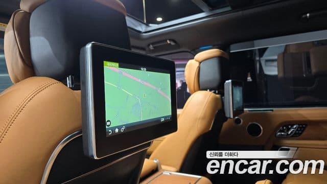 Land Rover Range Rover 2018 — ფოტო 17/20