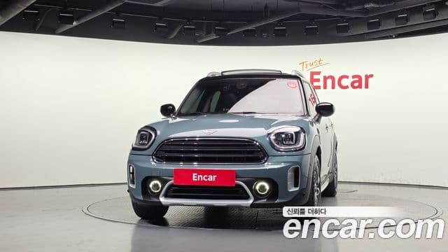 Mini Cooper Countryman 2023 — ფოტო 25/34
