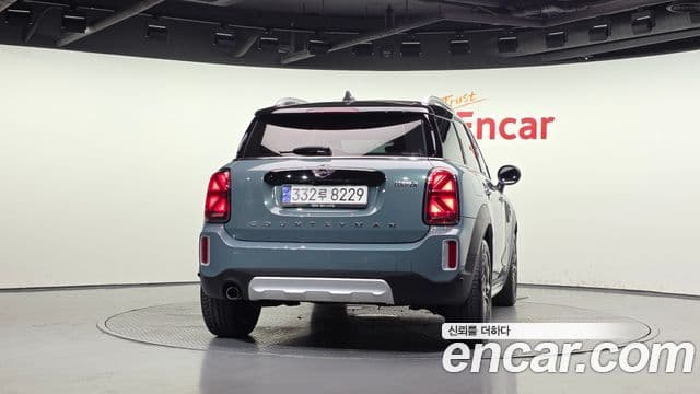 Mini Cooper Countryman 2023 — ფოტო 26/34