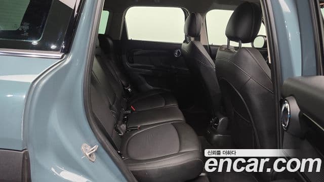 Mini Cooper Countryman 2023 — ფოტო 9/34