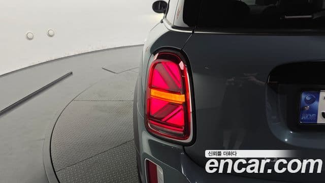 Mini Cooper Countryman 2023 — ფოტო 20/34