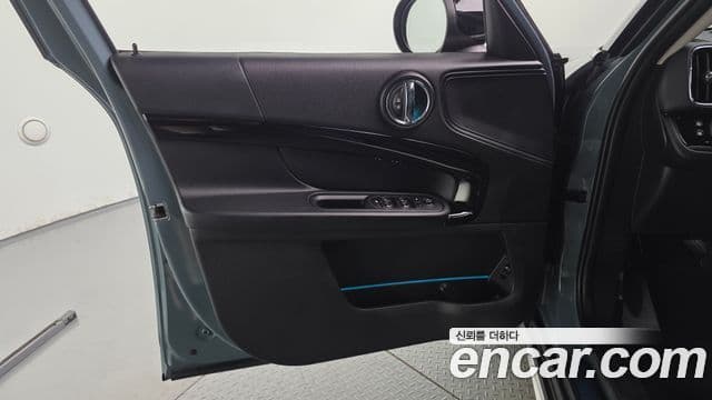 Mini Cooper Countryman 2023 — ფოტო 7/34