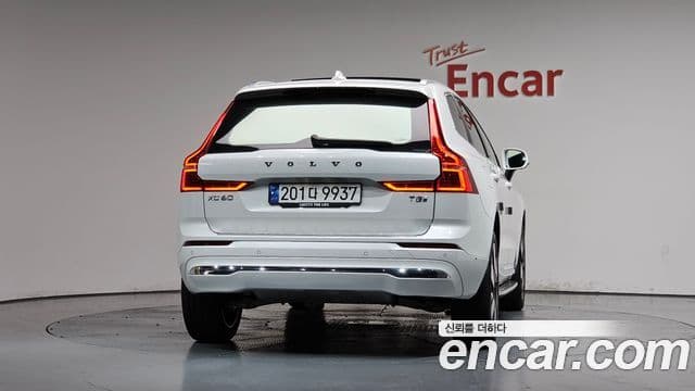 Volvo XC60 2024 — Şəkil 39/40