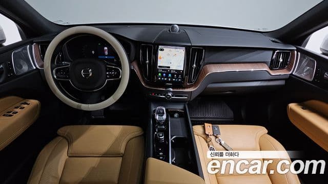 Volvo XC60 2024 — Şəkil 23/40
