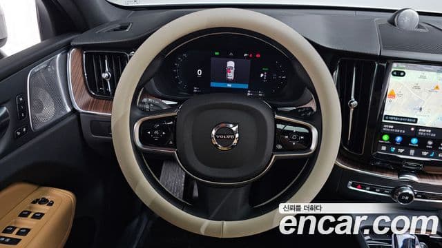 Volvo XC60 2024 — Şəkil 20/40