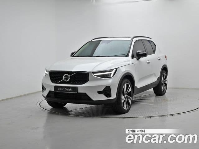 Volvo XC40 2026 — Şəkil 2/20