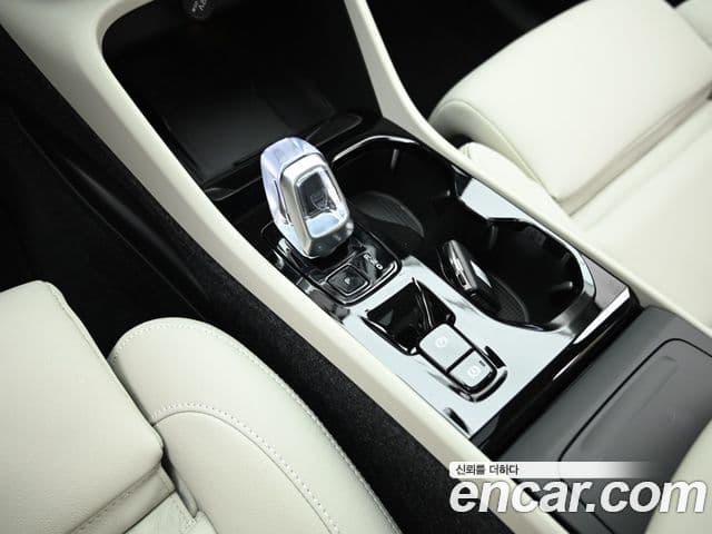 Volvo XC40 2026 — Şəkil 8/20