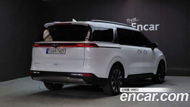 Kia Carnival 2022 — Фото 2/20