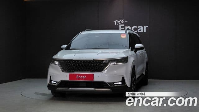 Kia Carnival 2022 — Фото 3/20